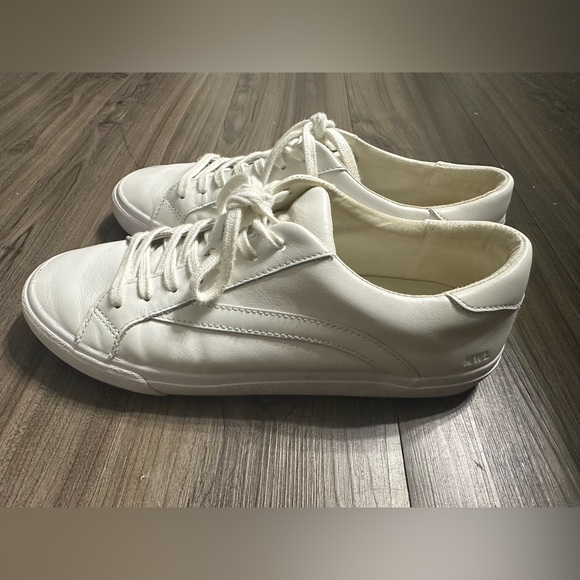 Madewell Shoes - Madewell Sidewalk Low top Sneakers